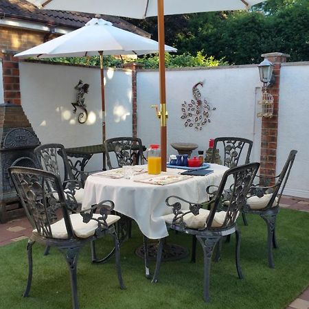 Best Area Close To Leeds Centre Экстерьер фото